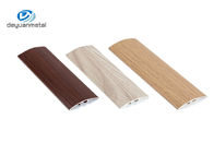 Lakierowanie proszkowe Aluminiowe profile podłogowe Ziarno drewna Wysokość 45 mm